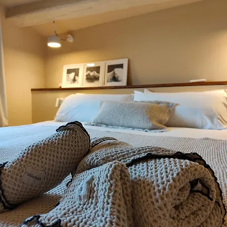 Calagneta - Art I Vi Hotel Cervera (Catalonia)